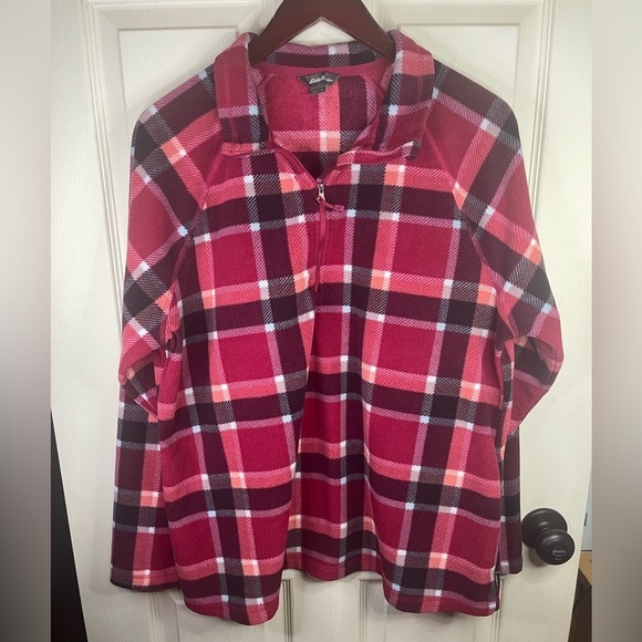 Eddie Bauer long‎ sleeve plaid pullover. - Picture 1 of 9